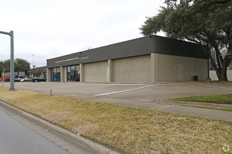 1212-1222 Melbourne Rd, Hurst, TX for lease - Building Photo - Image 3 of 9