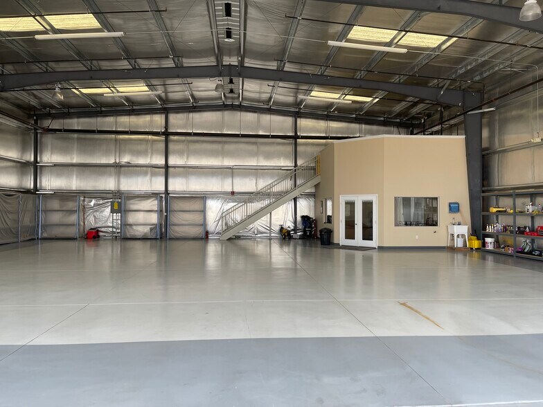 3500 Executive Terminal Dr, Henderson, NV for sale - Interior Photo - Image 1 of 1