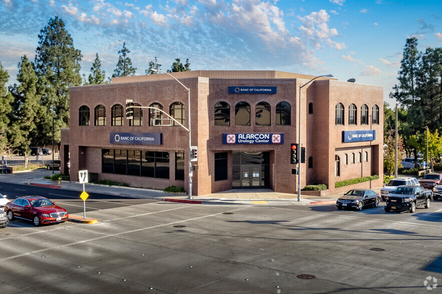 2133 W Beverly Blvd, Montebello, CA for sale - Primary Photo - Image 1 of 1