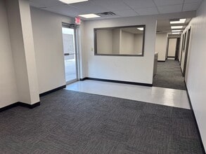 7202-7378 E 38th St, Tulsa, OK for lease Building Photo- Image 2 of 14