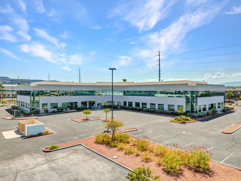 170 N Stephanie St, Henderson, NV for lease - Building Photo - Image 2 of 4