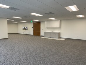 21515 Hawthorne Blvd, Torrance, CA for lease Interior Photo- Image 2 of 6