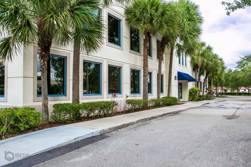 10394 W Sample Rd, Coral Springs, FL for lease - Building Photo - Image 3 of 13