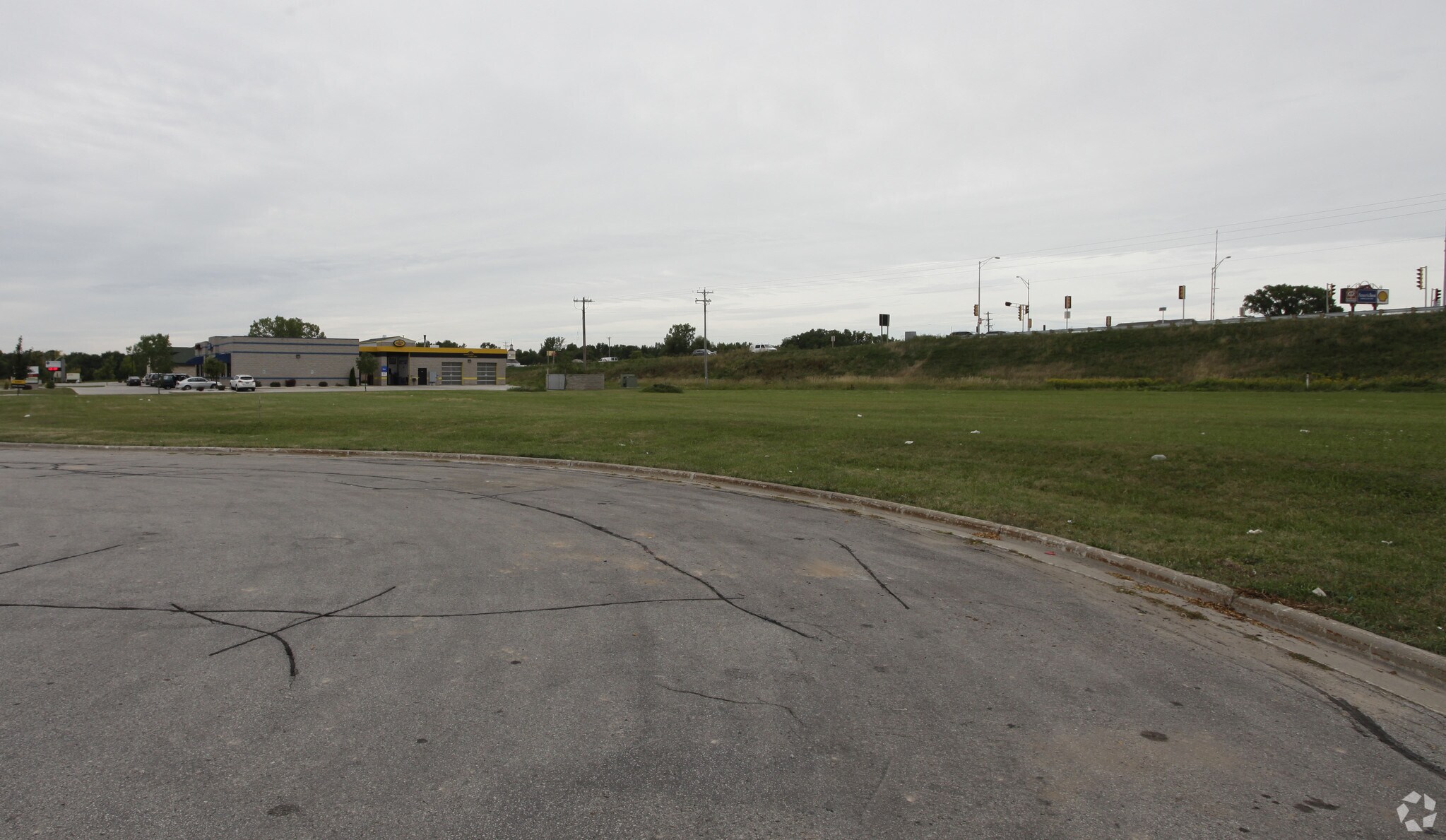 2563 Steffens Ct, Green Bay, WI for sale Primary Photo- Image 1 of 1