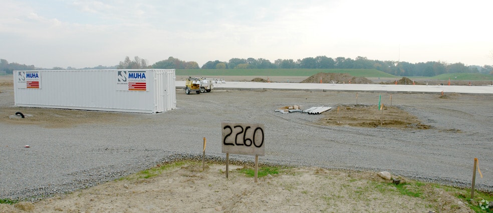 2260 N Fairfield Rd, Dayton, OH for lease - Building Photo - Image 3 of 10