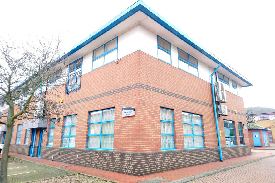 Trinity Way, London for lease - Building Photo - Image 2 of 2