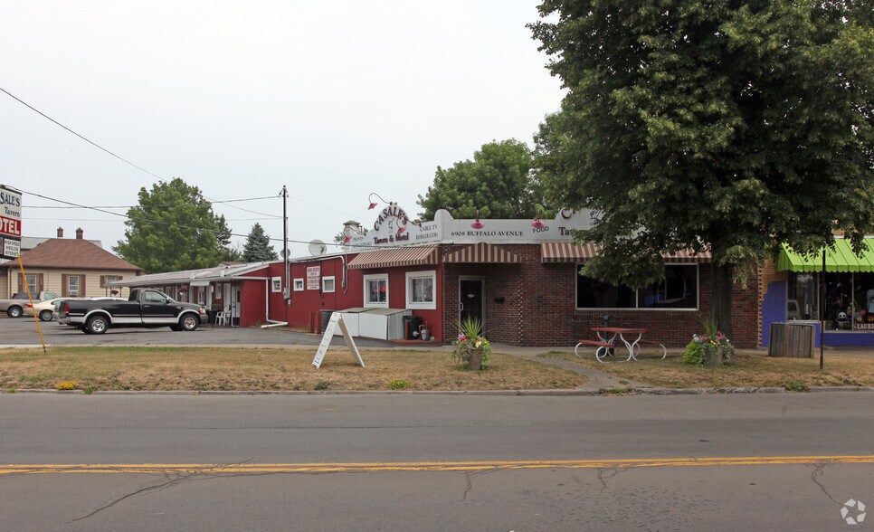 6908 Buffalo Ave, Niagara Falls, NY 14304