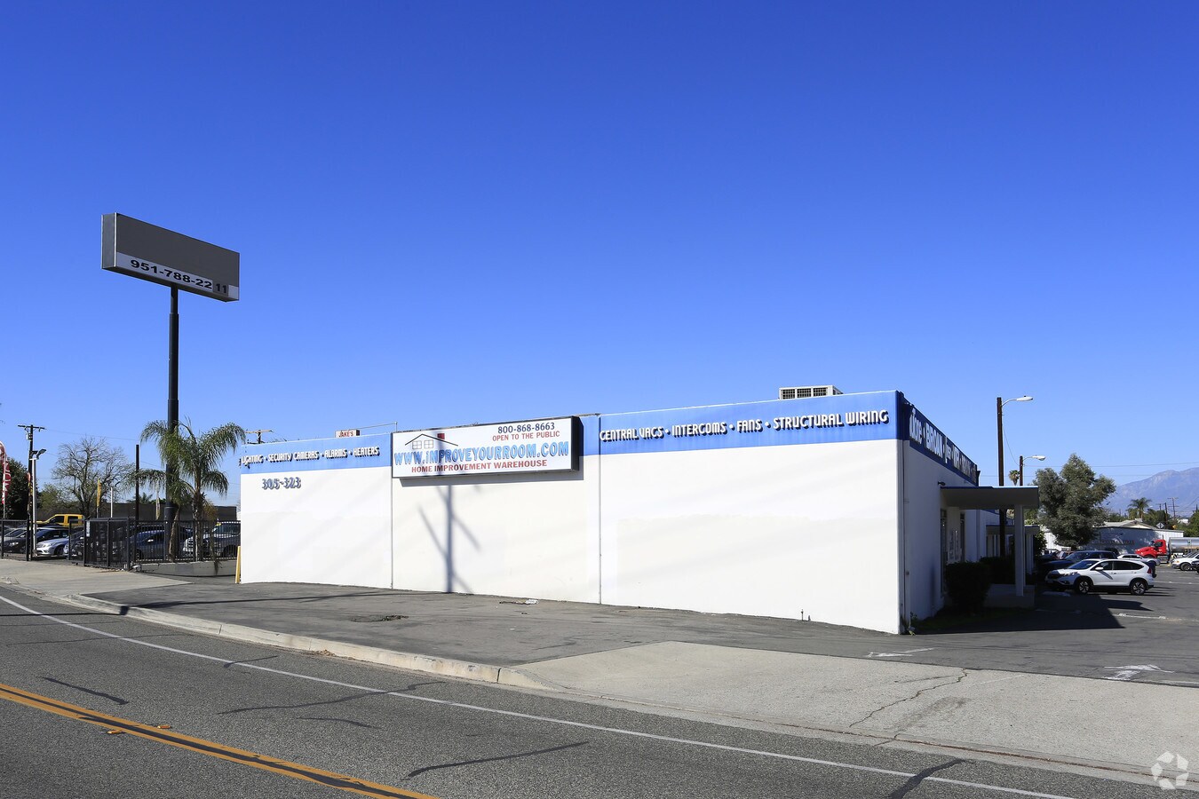 305 W La Cadena Dr, Riverside, CA 92501 Property Record