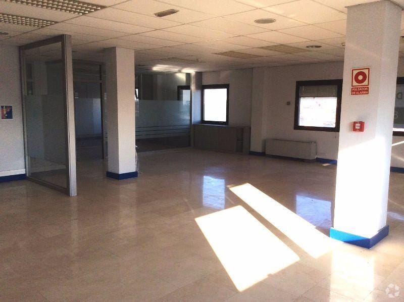 Madrid, MAD 28043 -  -  - Interior Photo - Image 1 of 5