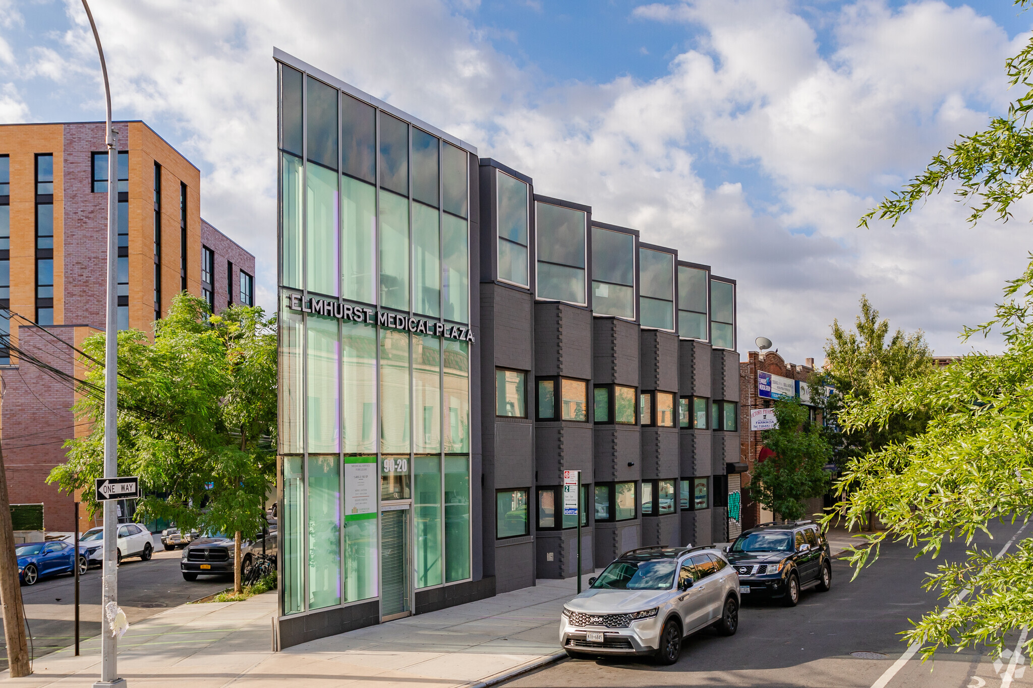 9020 Elmhurst Ave, Jackson Heights, NY for lease Primary Photo- Image 1 of 4