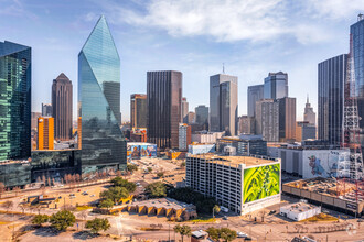 500 N Akard St, Dallas, TX - AERIAL  map view