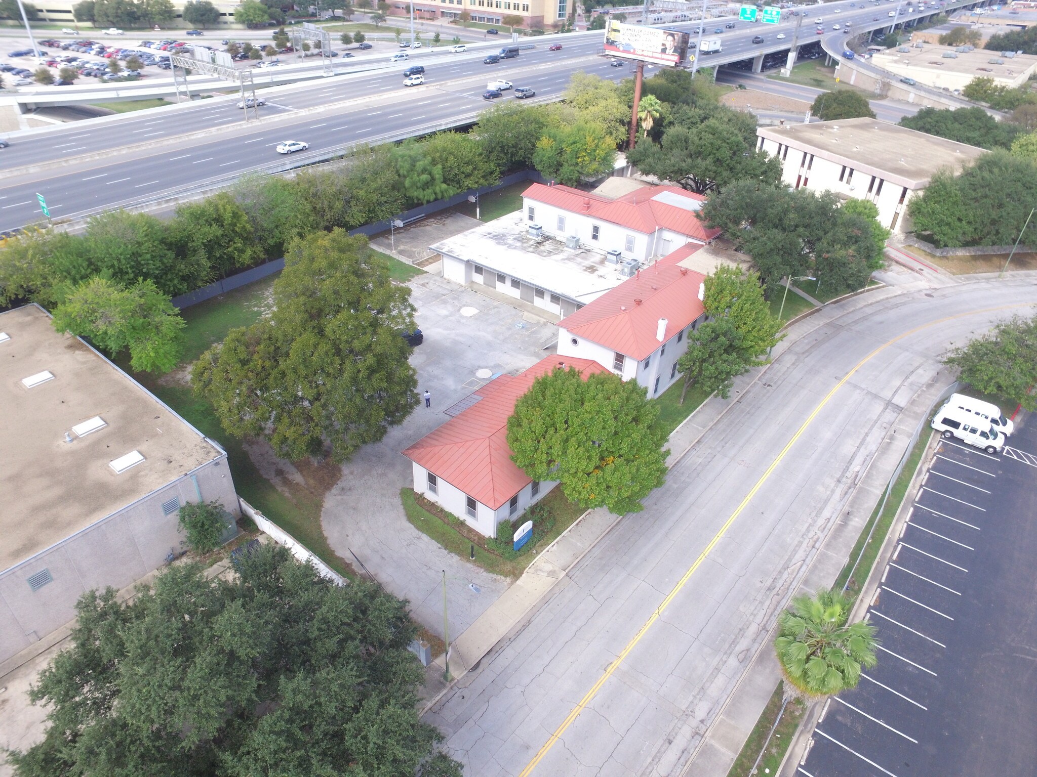 503 Urban Loop, San Antonio, TX for sale Building Photo- Image 1 of 1
