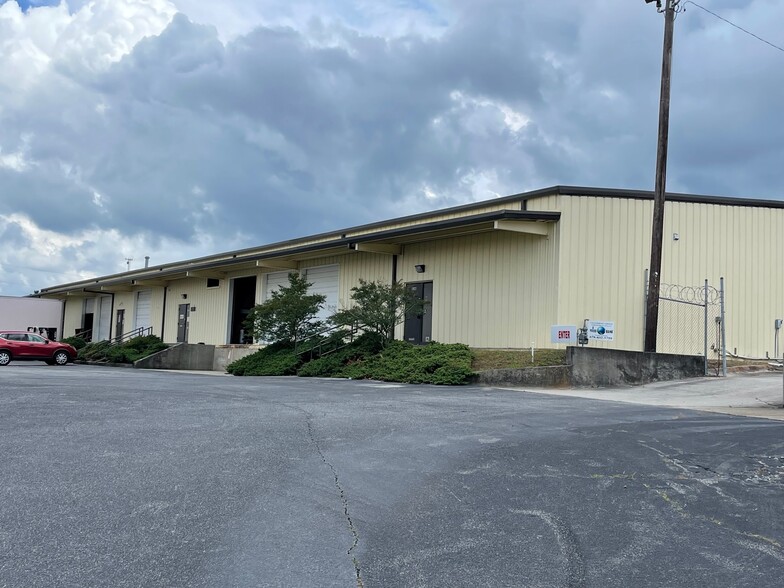 3100 Mercer University Dr, Macon-Bibb, GA for lease - Building Photo - Image 1 of 8