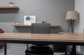 11220 W Burleigh St, Wauwatosa, WI for lease Interior Photo- Image 2 of 9