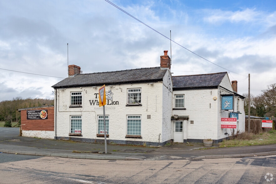 Llynclys Cross, Oswestry for sale - Building Photo - Image 1 of 1