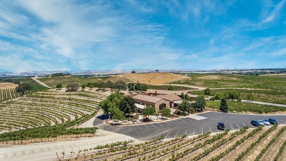 4900 Union Rd, Paso Robles, CA for sale - Building Photo - Image 1 of 1