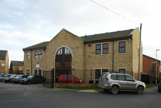 More details for 8-9 Bank Sq, Morley - Office for Sale