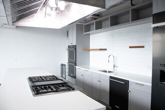 220 36th St, Brooklyn, NY for lease Interior Photo- Image 2 of 4