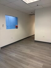 20725 NE 16th Ave, Miami, FL for lease Interior Photo- Image 1 of 5