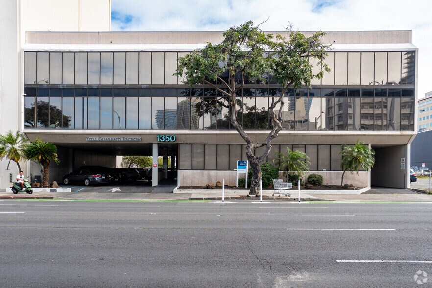 1350 S King St, Honolulu, HI for lease - Building Photo - Image 2 of 7