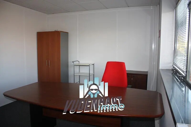 Office in Toulouse for lease - Interior Photo - Image 1 of 9