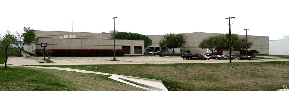 4808 Eastover Cir, Mesquite, TX for lease - Primary Photo - Image 1 of 13