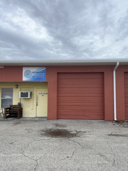 18200 Paulson Dr, Port Charlotte, FL for lease - Building Photo - Image 1 of 5