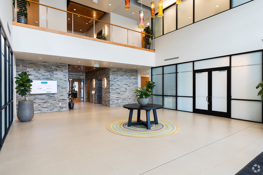 3900 Traverse Mountain Blvd, Lehi, UT for lease - Lobby - Image 3 of 3