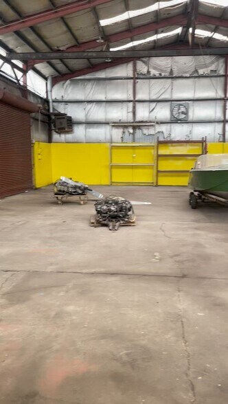 50 Drummond Ave, Hubbard, OH for lease - Commercial Listing Video - Image 2 of 22