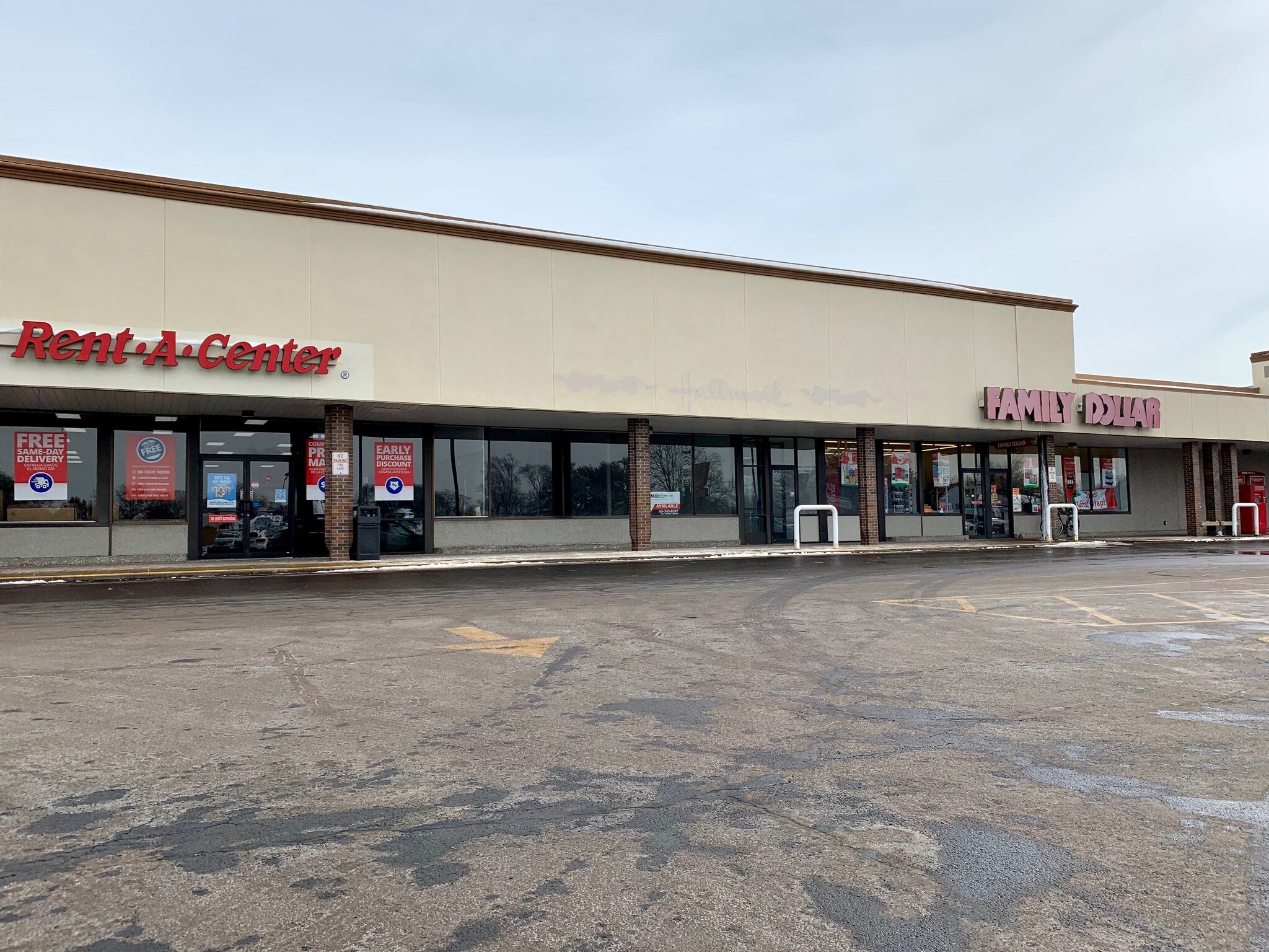 19022020 1st St, Moline, IL 61265 City Line Plaza