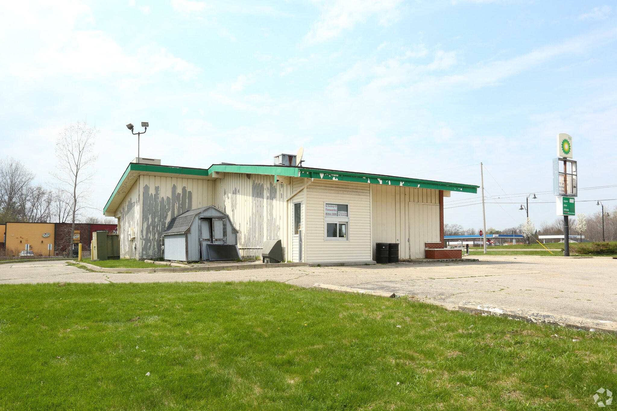 4465 W Vienna Rd, Clio, MI 48420 Former Gas Station