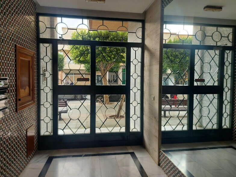 Office in El Ejido, Almería for sale - Building Photo - Image 2 of 10