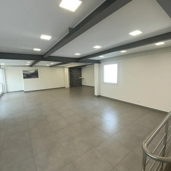 Retail in Asnières-sur-Seine for sale - Building Photo - Image 3 of 4