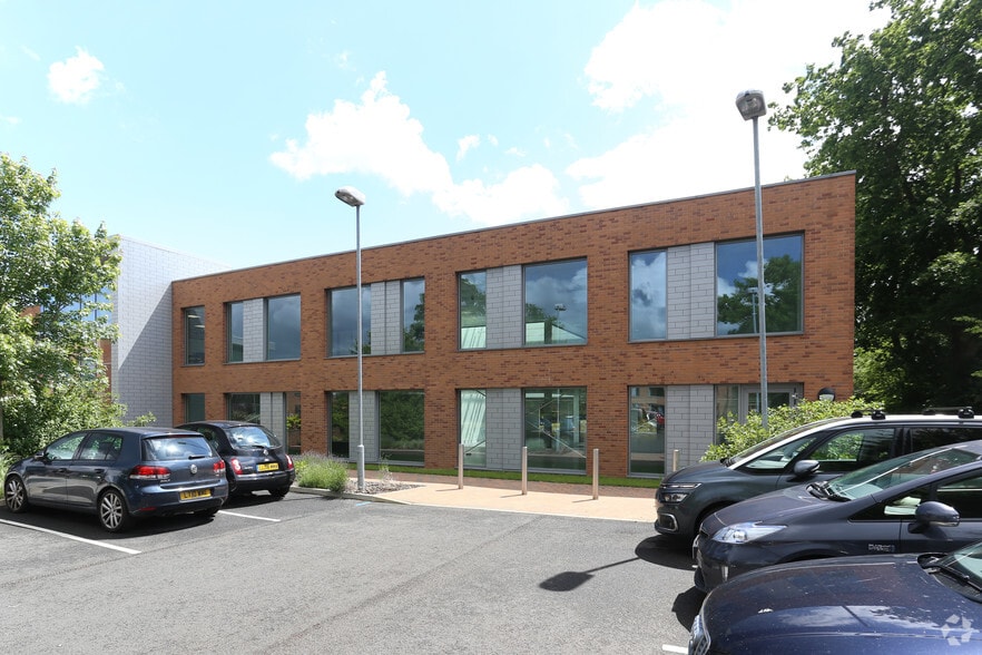 Randalls Way, Leatherhead for lease - Building Photo - Image 2 of 2
