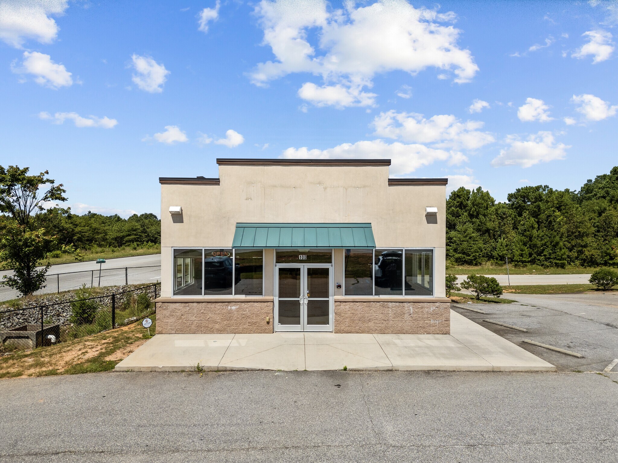 100 Grove Reserve Pkwy  