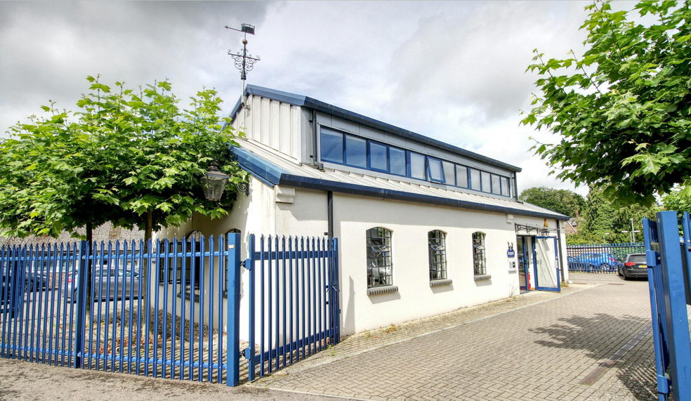 Mill Green Rd, Haywards Heath for lease - Building Photo - Image 1 of 3