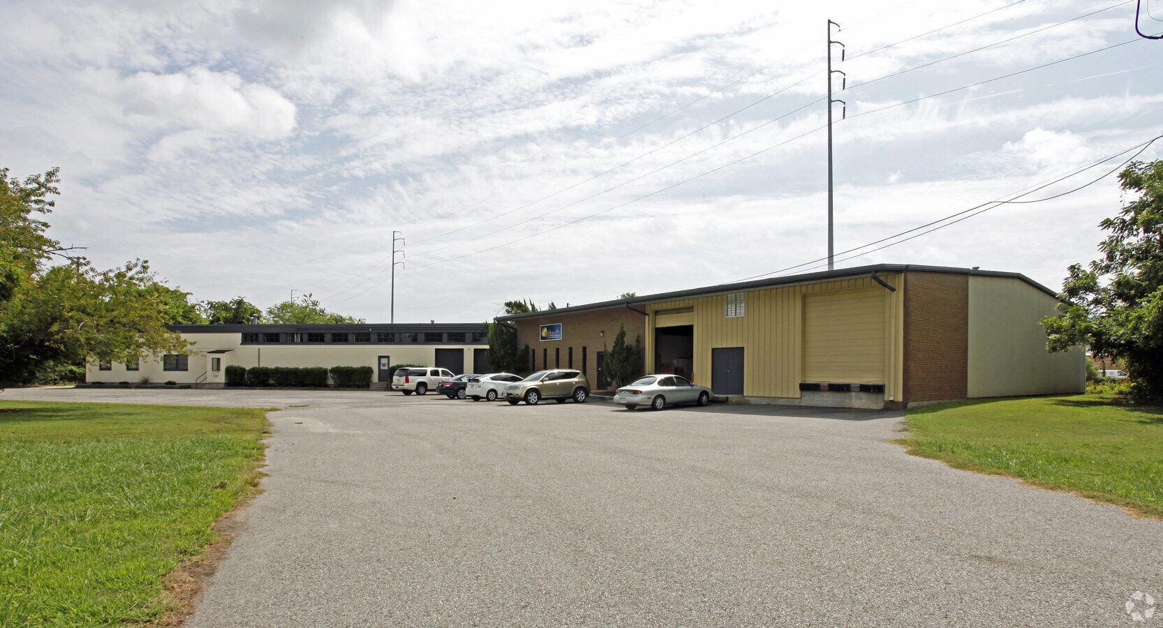 228 Patterson Ave, Hampton, VA 23669