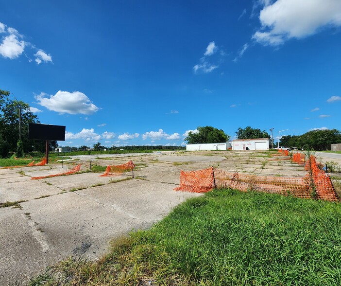 5437 W Park Ave, Houma, LA for sale - Primary Photo - Image 1 of 13