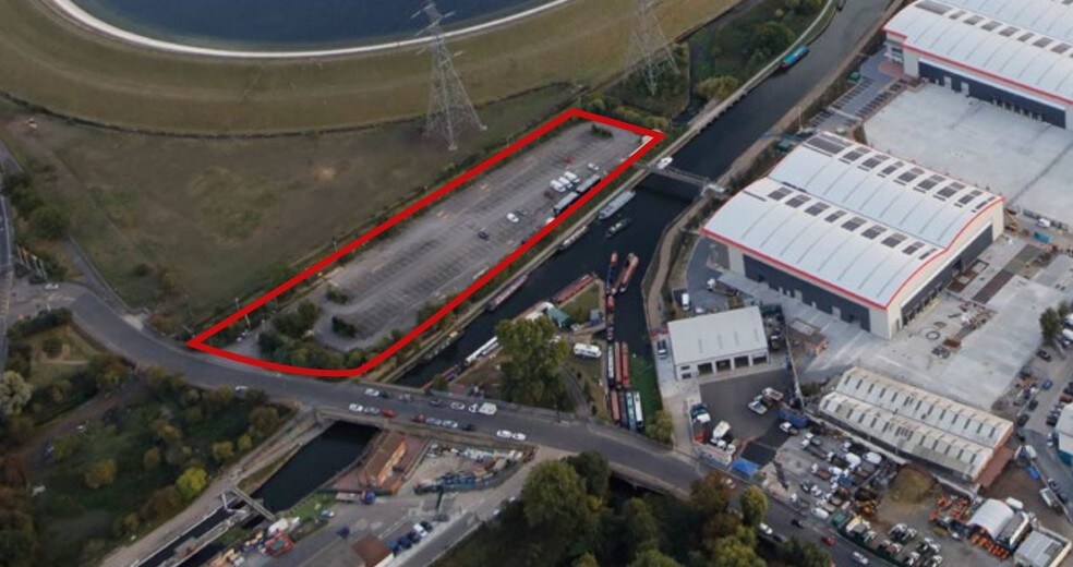 Plot 1 Wharf Rd, Enfield for sale - Primary Photo - Image 1 of 1