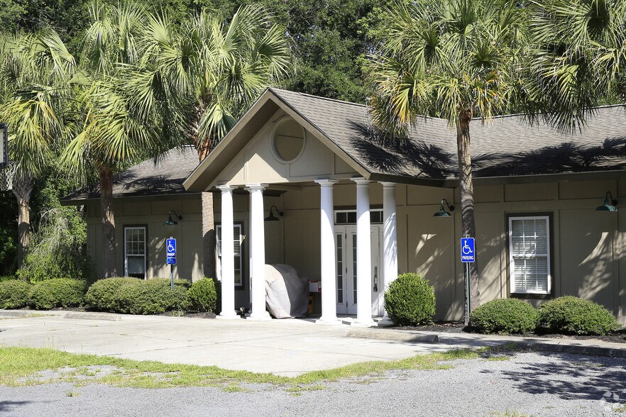 1834 Bluebird Rd, Johns Island, SC for sale - Building Photo - Image 1 of 1