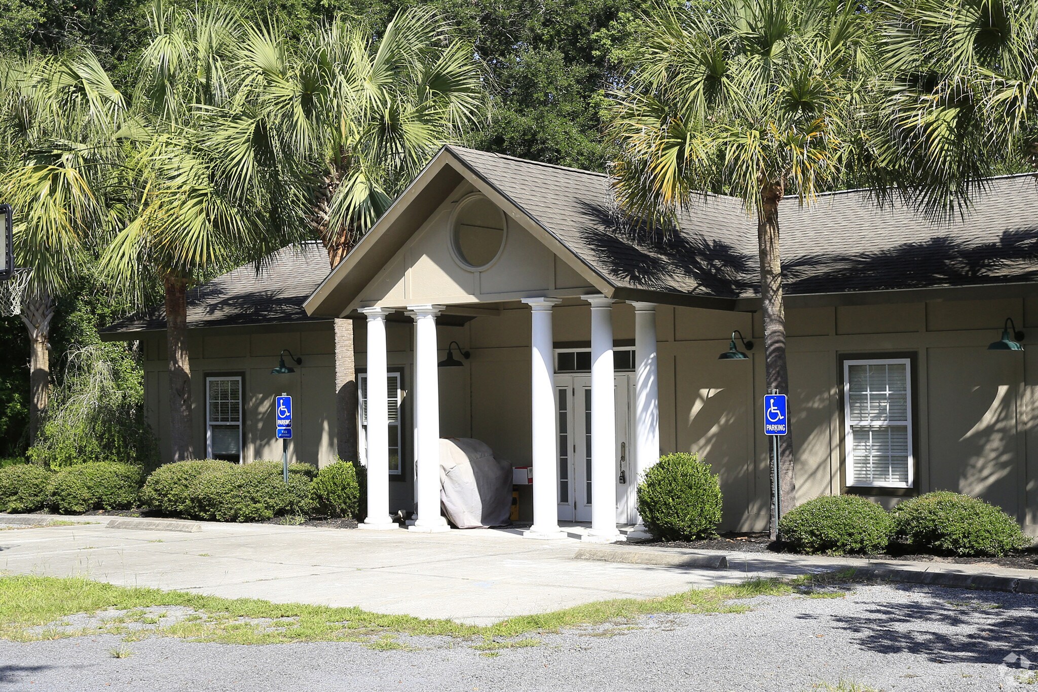 1834 Bluebird Rd, Johns Island, SC for sale Building Photo- Image 1 of 1
