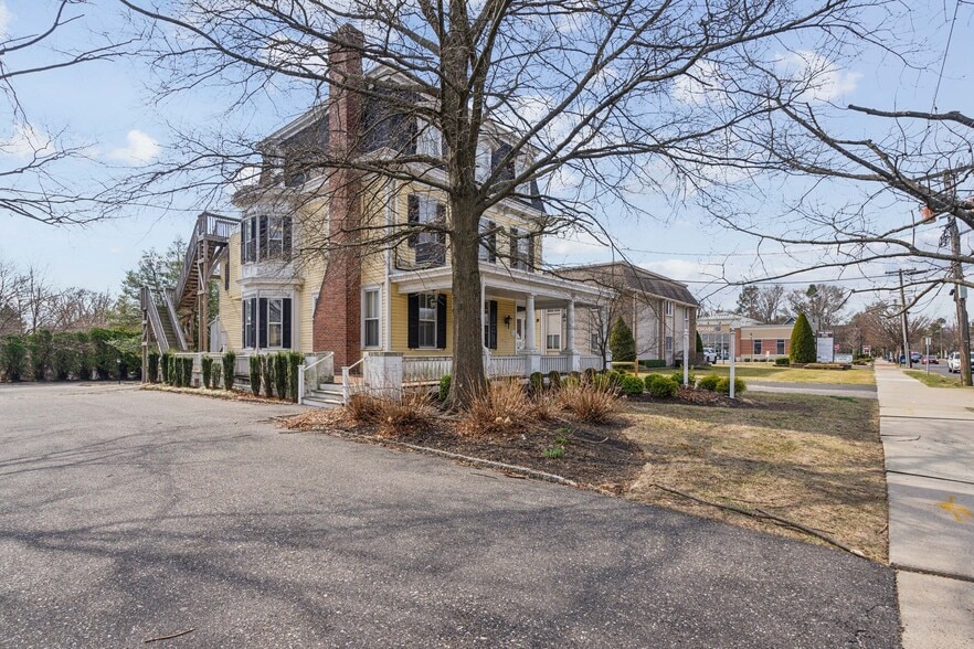 210 W Main St, Moorestown, NJ for sale - Building Photo - Image 3 of 3