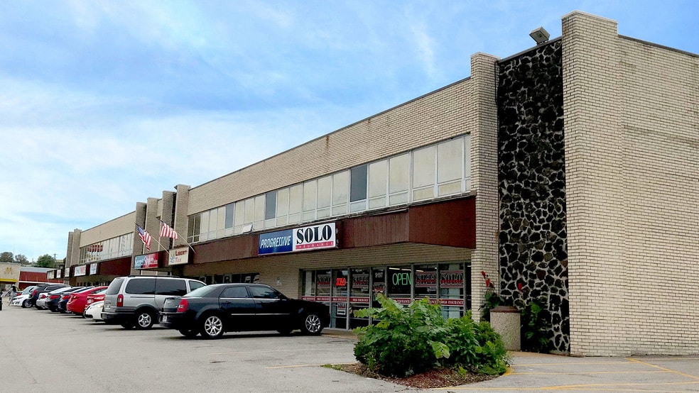 9181-9197 W Florissant Ave, Saint Louis, MO for sale - Building Photo - Image 3 of 5