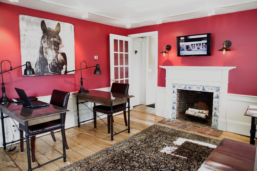 353 Boston Post Rd, Sudbury, MA for lease - Building Photo - Image 3 of 18