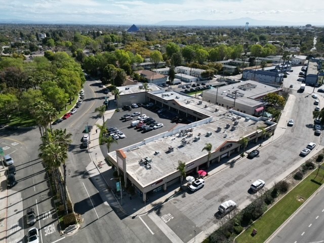 5201-5220 E Pacific Coast Hwy, Long Beach, CA for lease - Building Photo - Image 3 of 10