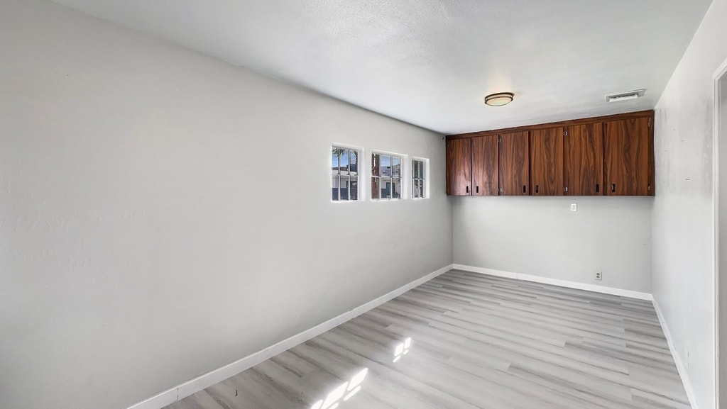 724 S 9th St, Las Vegas, NV for lease Interior Photo- Image 1 of 14