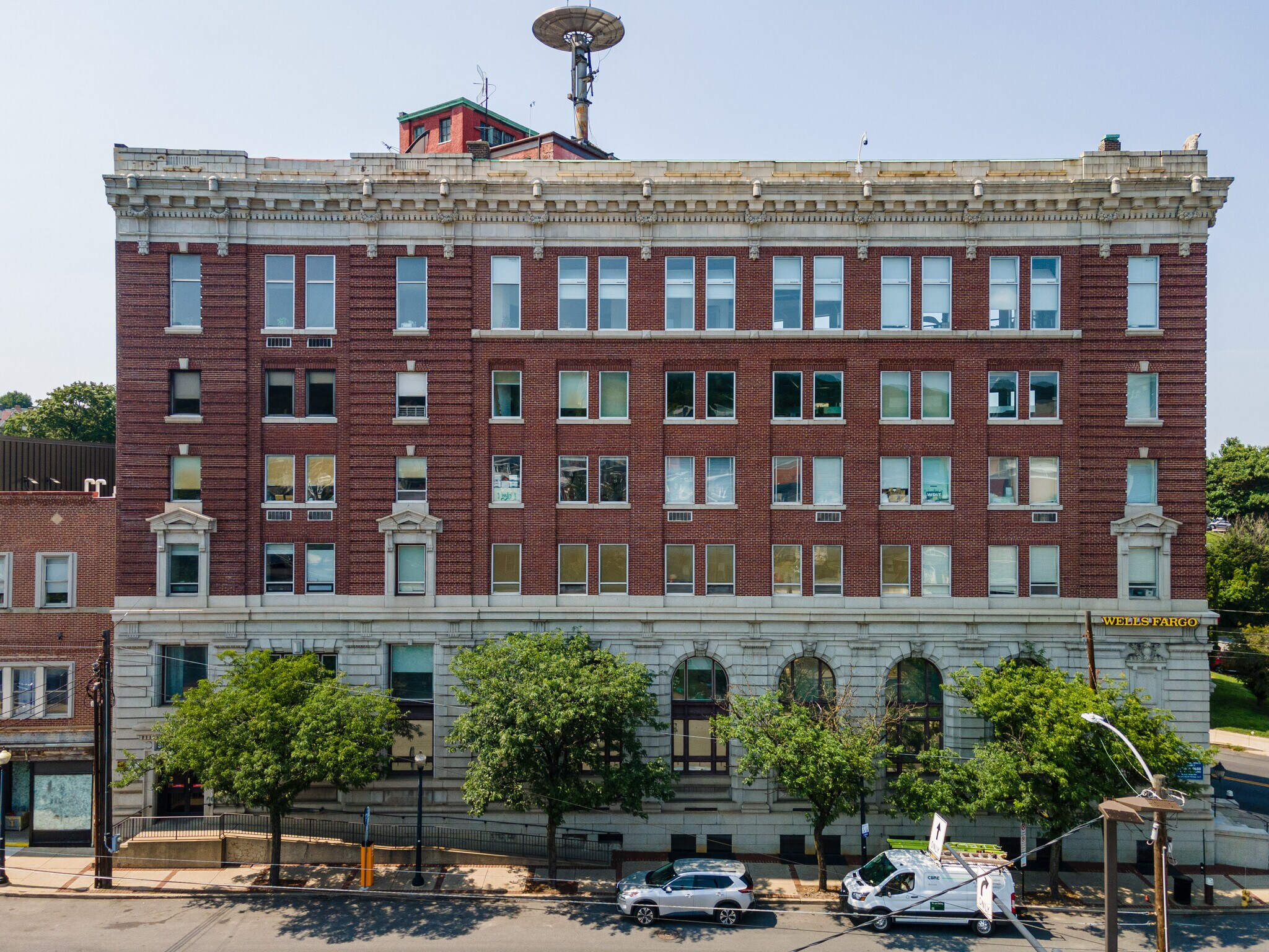 301 Broadway St, Bethlehem, PA for lease Building Photo- Image 1 of 40