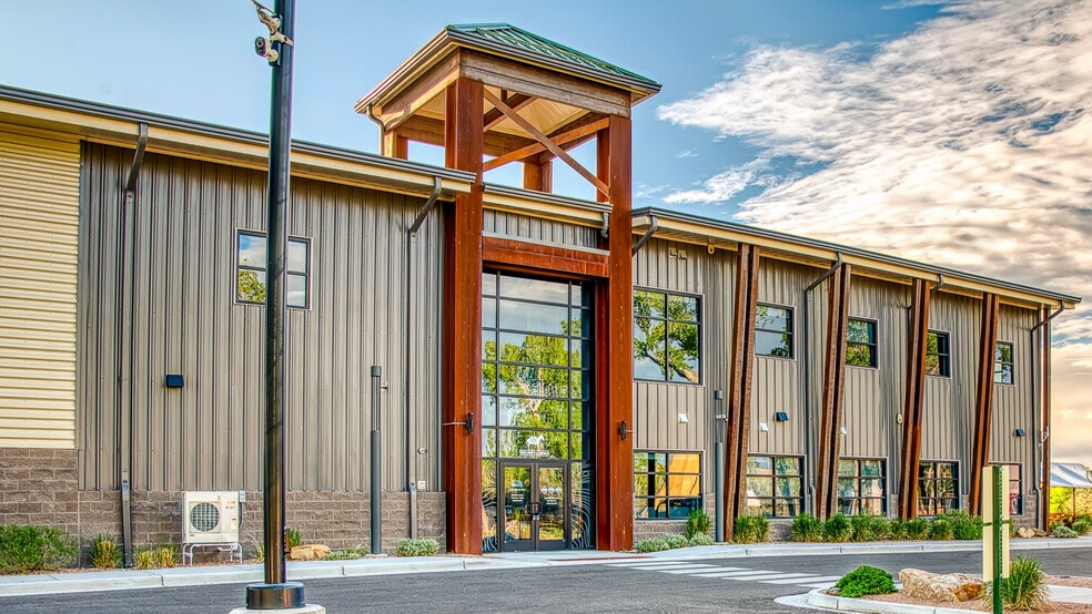 1227 Mayfly Dr, Montrose, CO for sale - Building Photo - Image 3 of 23