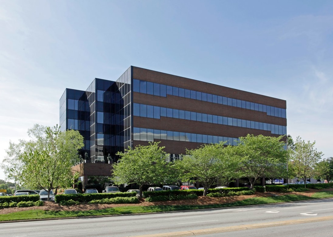 101 S Stratford Rd, Winston-Salem, NC for lease Primary Photo- Image 1 of 4