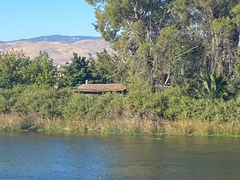 17400 Finck, Tracy, CA for sale - Building Photo - Image 2 of 8